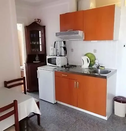 Appartamento In 43202 Crikvenica