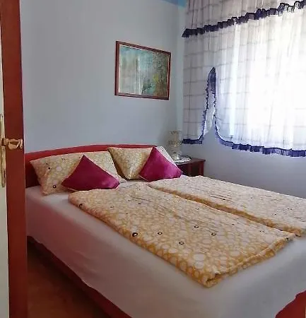 Apartment In 43202